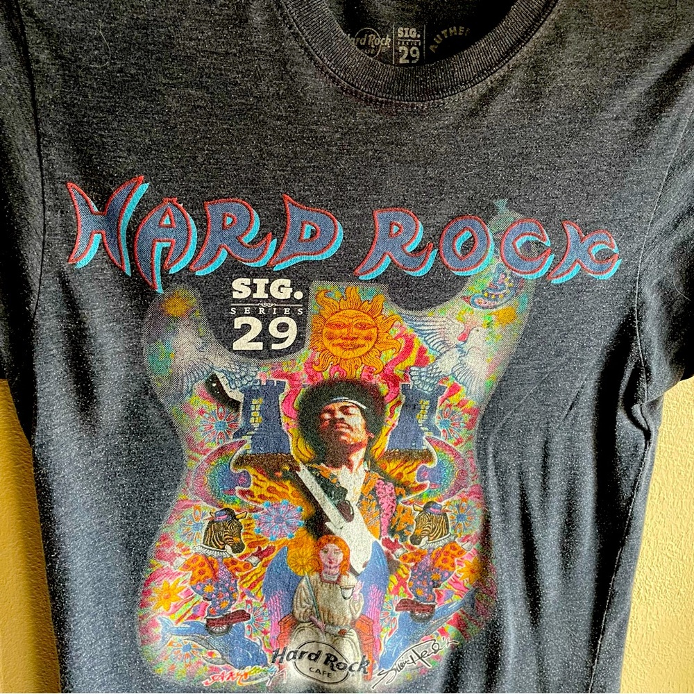 Hard Rock Cafe New York Jimi Hendrix Signature Series 29 Girlie Tshirt. Small